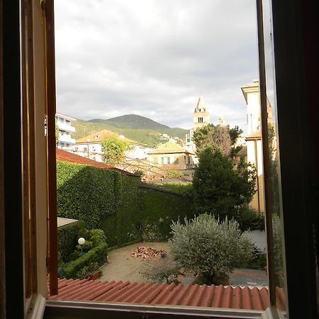 Vecchie Mura Varazze Εξωτερικό φωτογραφία
