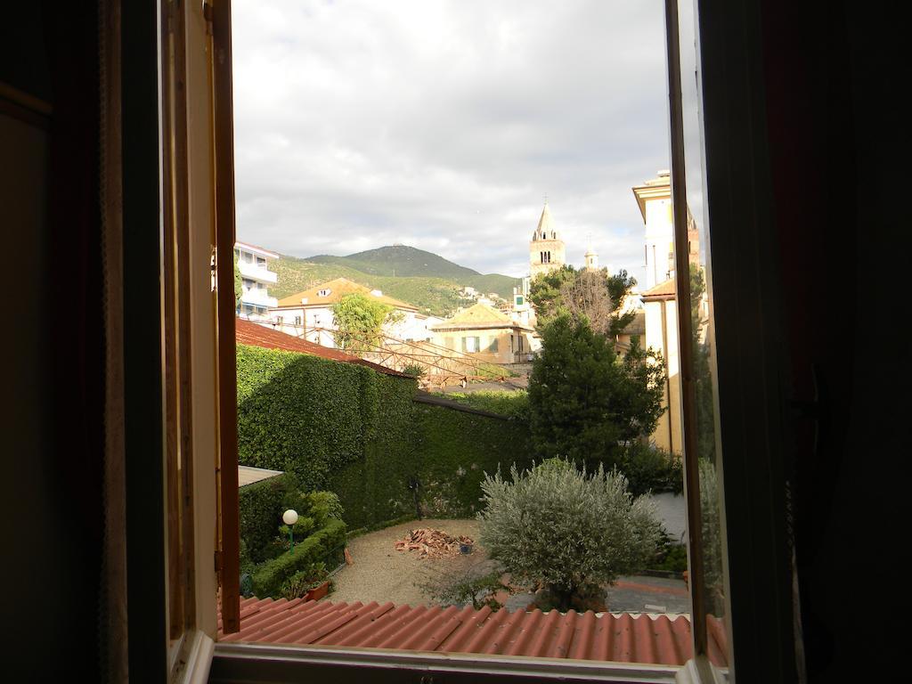 Vecchie Mura Varazze Εξωτερικό φωτογραφία